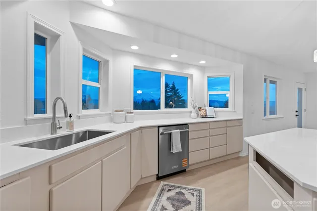 $755,000 | 9938 Columbia Creek Drive East, Graham, WA 98338