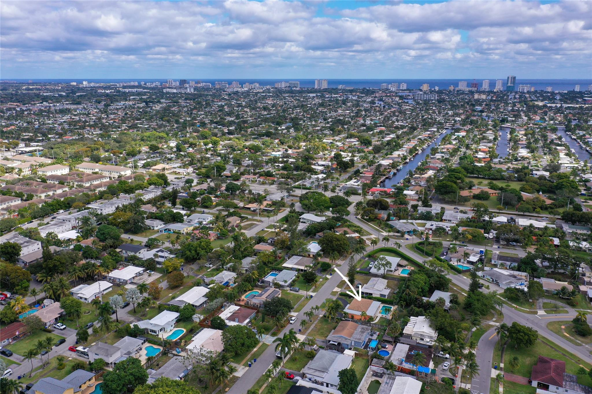 180 Southwest 9th Court Pompano Beach, FL 33060 - Photo 22 of 27 an aerial view of multiple house