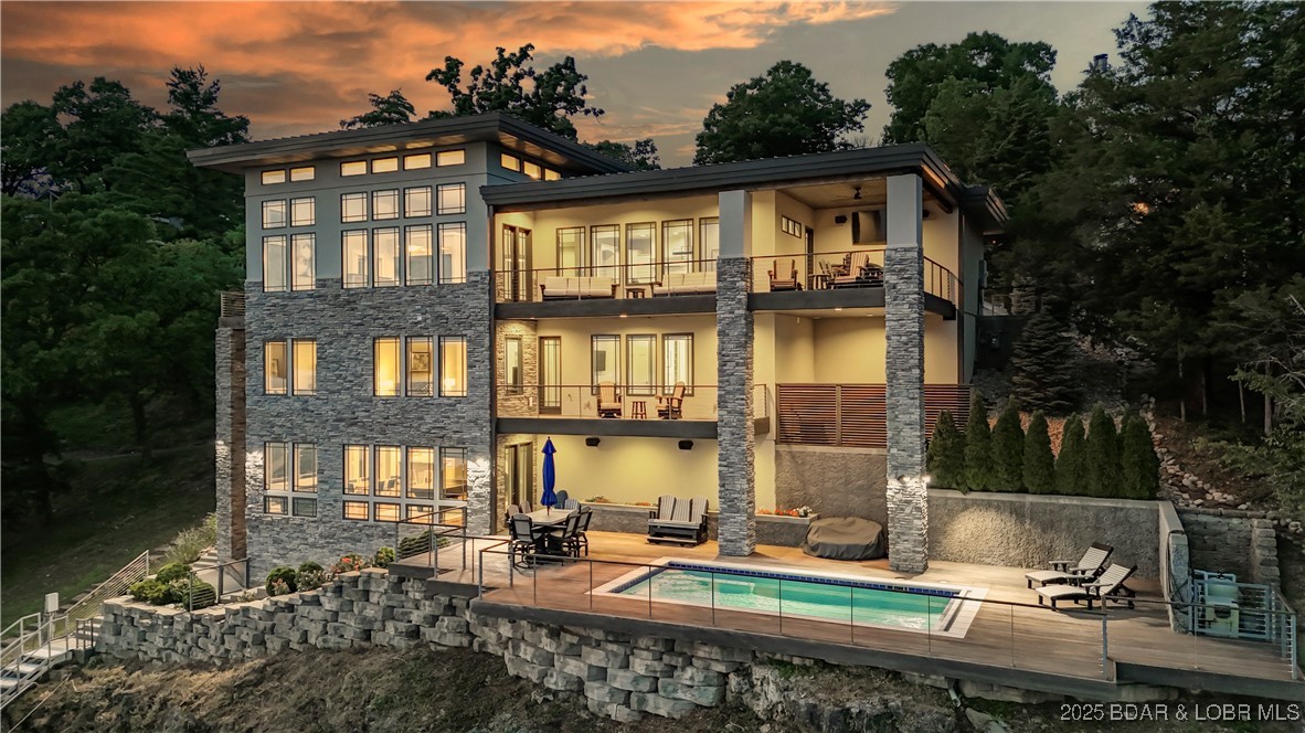 Whether bathed in natural daylight or glowing unde