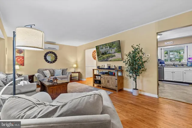 $319,900 | 8 Redwood Place, Camp Hill, PA 17011