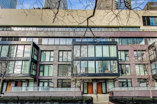 $11,200 | 198 North Park Drive, Unit 198, Chicago, IL 60601