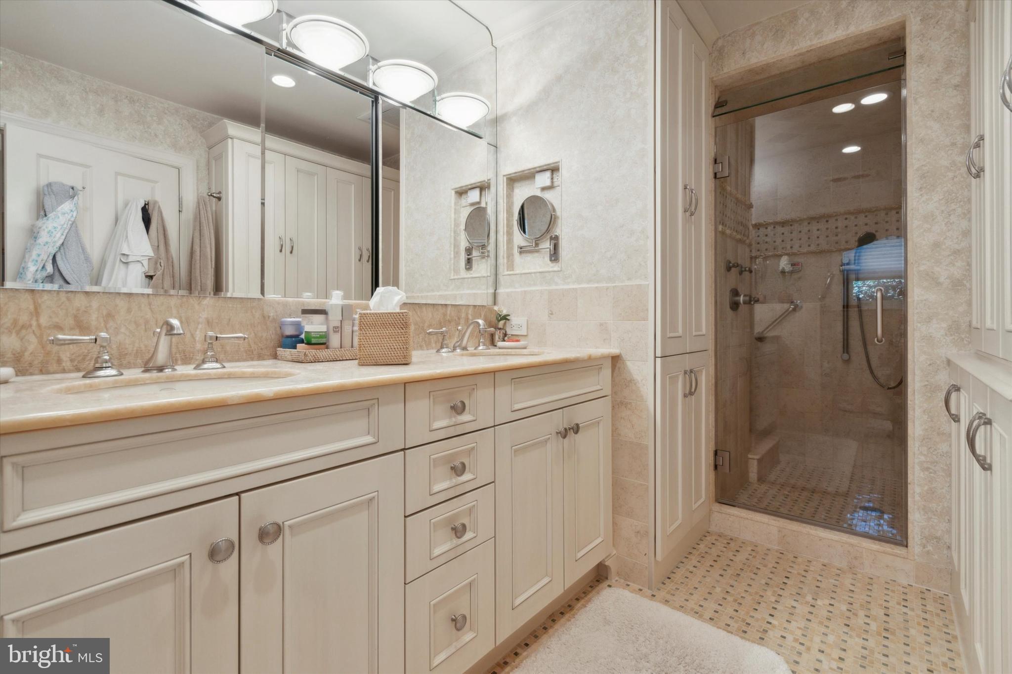 1080 Squirrel Road Jenkintown, PA 19046 - Photo 23 of 68 En-suite bathroom with steam shower