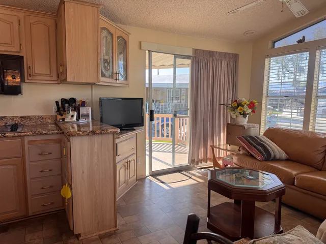 $120,000 | 84136 Ave 44, Unit 61, Indio, CA 92203