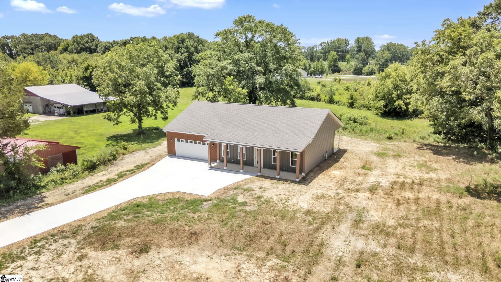 5138 North Old Laurens Road Gray Court, SC 29645 - Photo 30 of 32