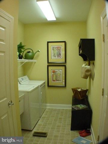 2410 Raleigh Road Hummelstown, PA 17036 - Photo 9 of 10 Gallery Image 9