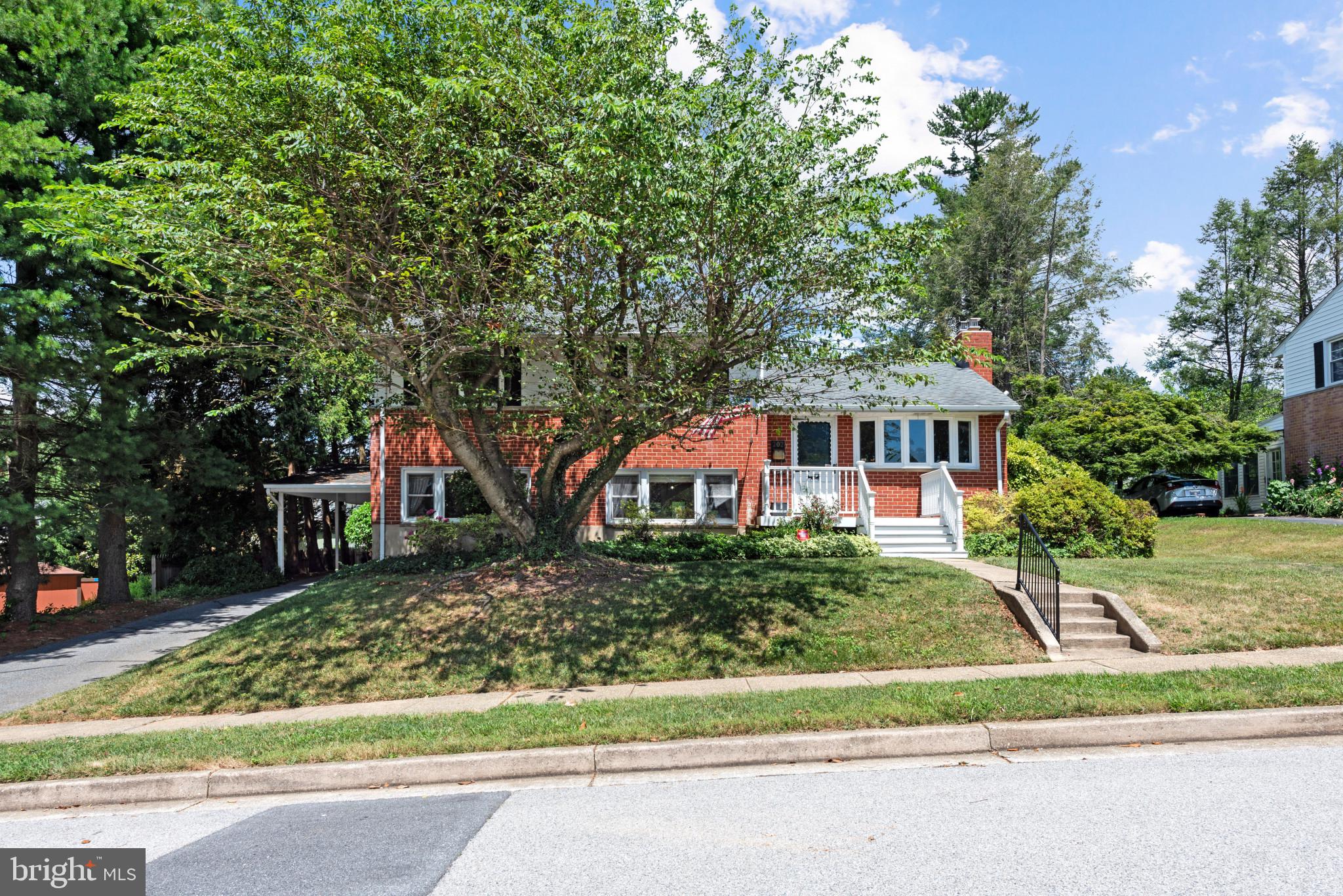 202 Eastspring Road Lutherville-Timonium, MD 21093 - Photo 2 of 40 Gallery Image 2