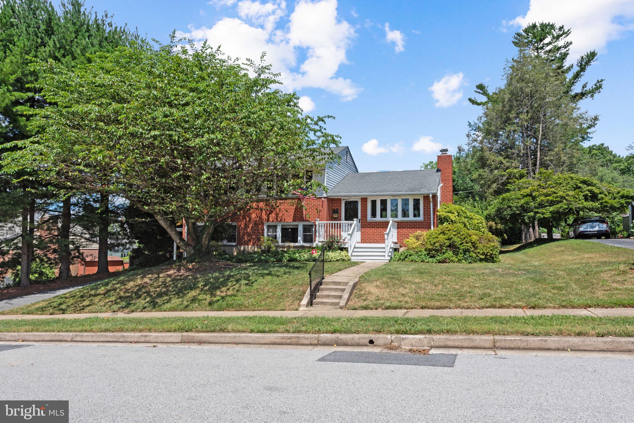 202 Eastspring Road Lutherville-Timonium, MD 21093 - Photo 3 of 40 Gallery Image 3