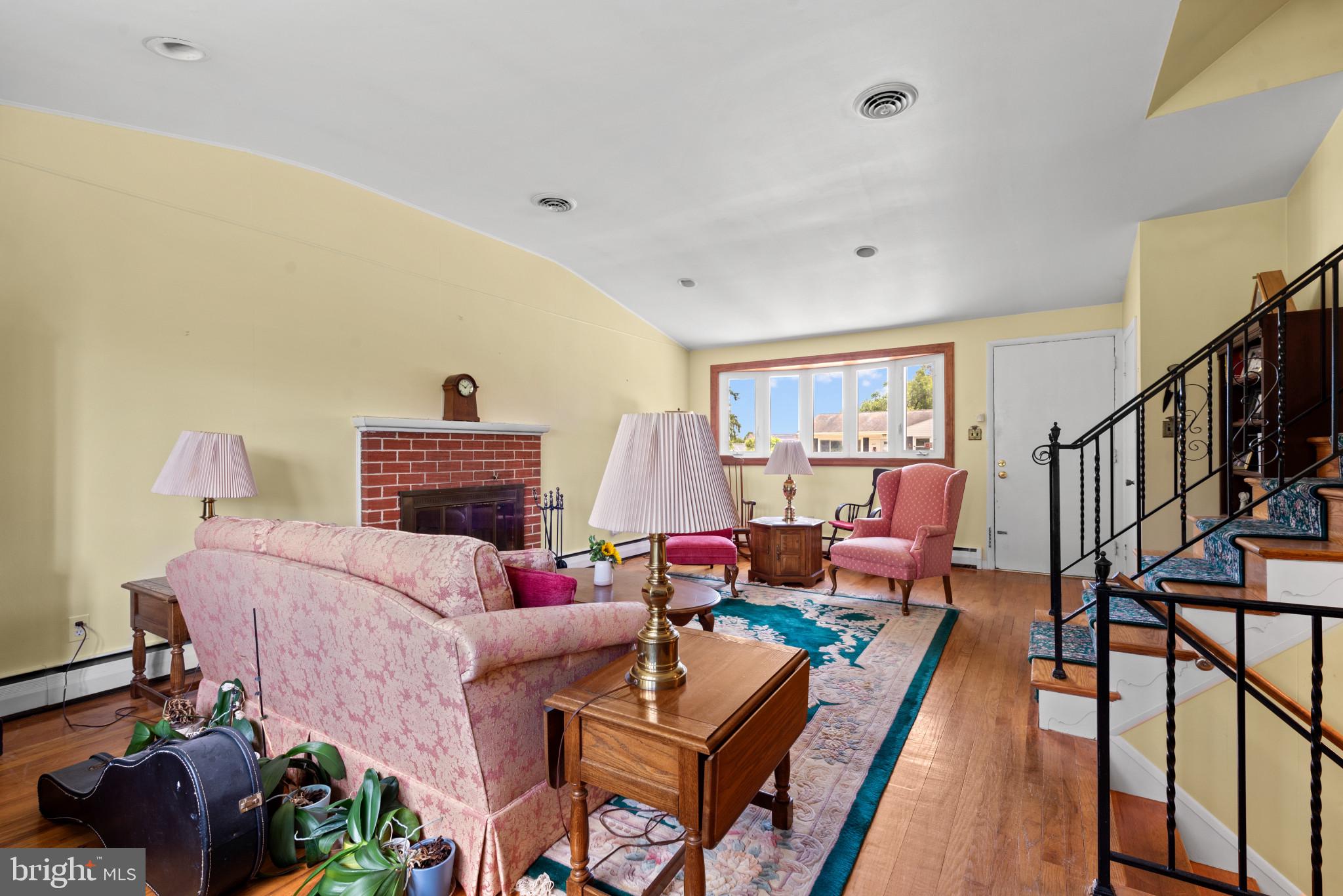 202 Eastspring Road Lutherville-Timonium, MD 21093 - Photo 7 of 40 Gallery Image 7