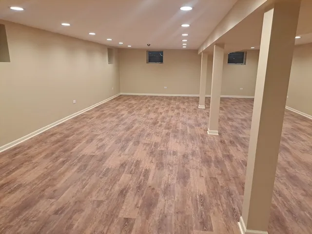 $3,500 | 2045 Farrell Avenue, Park Ridge, IL 60068