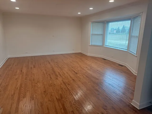 $3,500 | 2045 Farrell Avenue, Park Ridge, IL 60068