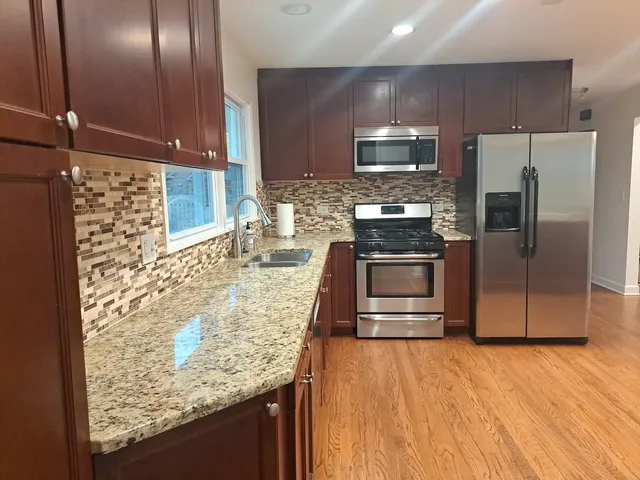 $3,500 | 2045 Farrell Avenue, Park Ridge, IL 60068