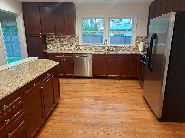 $3,500 | 2045 Farrell Avenue, Park Ridge, IL 60068