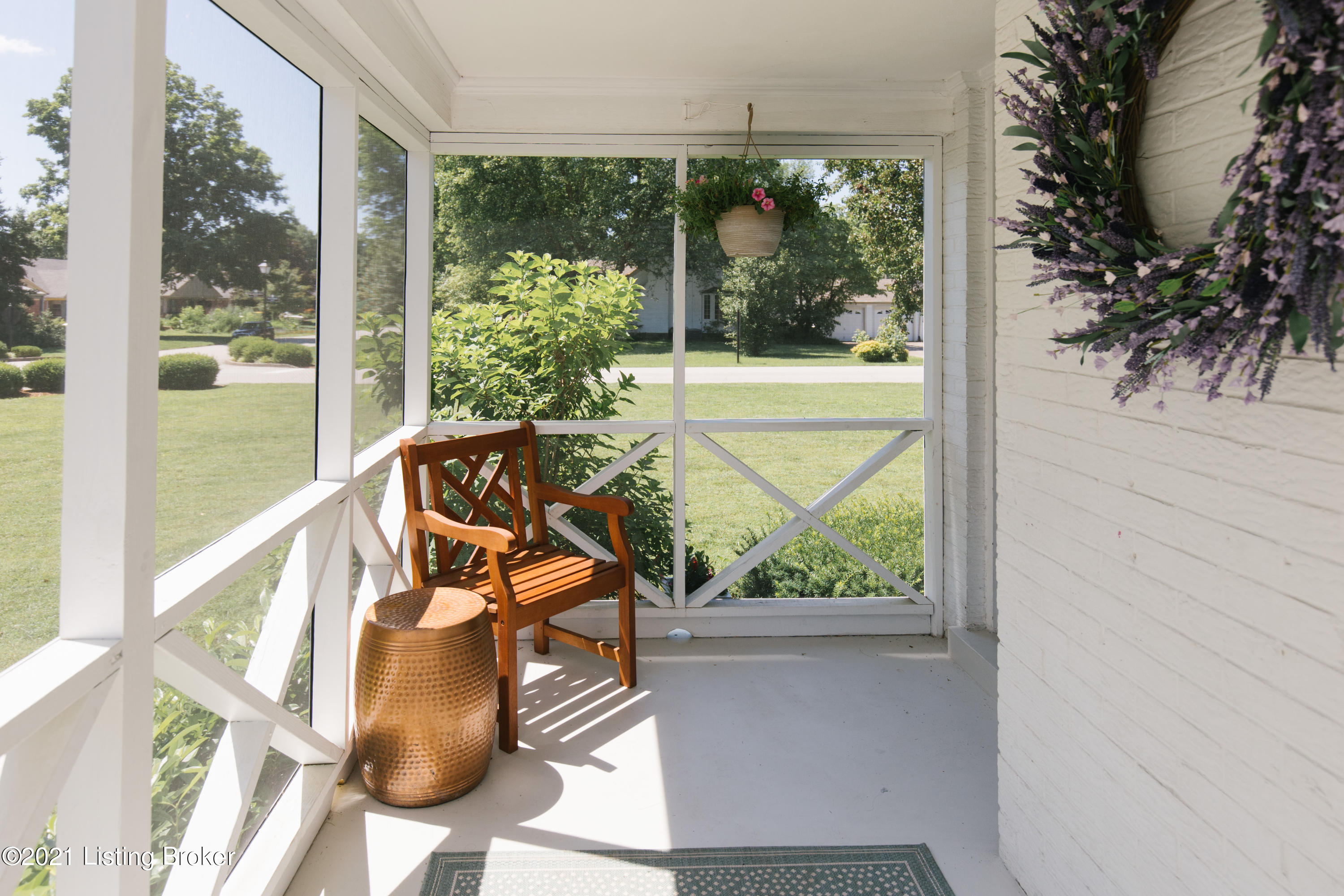 4420 Blenheim Road Louisville, KY 40207 - Photo 3 of 32 Screened-in Porch