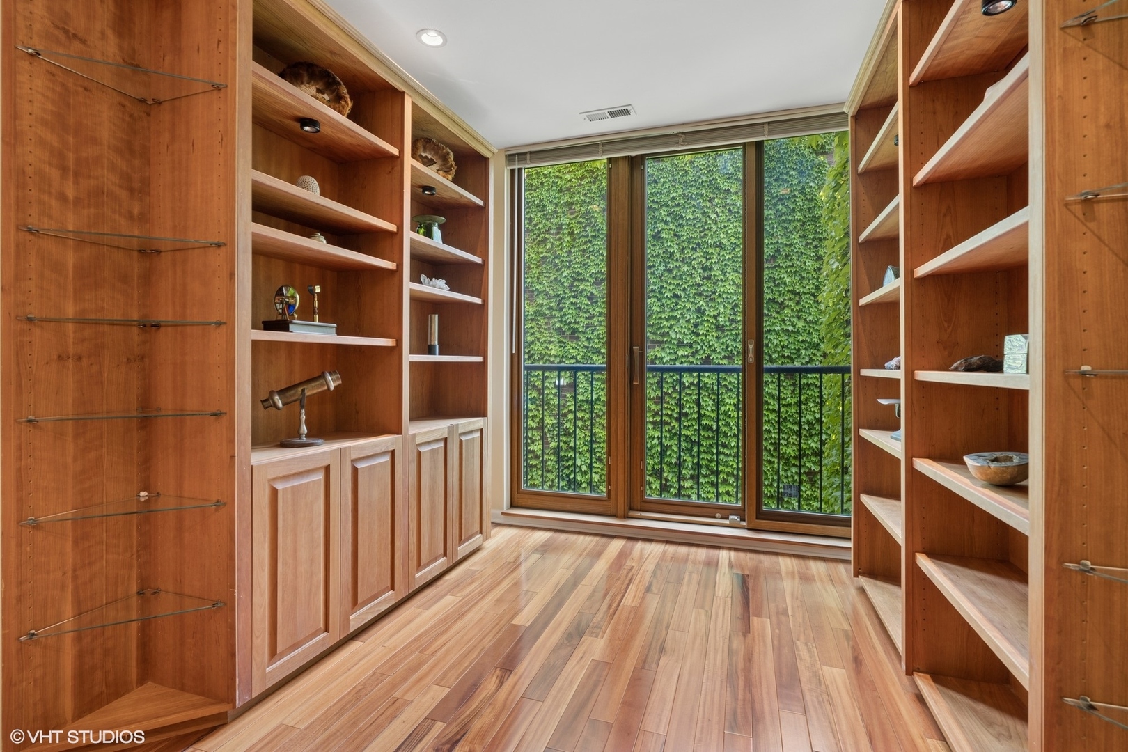 1318 North Sutton Place Chicago, IL 60610 - Photo 19 of 36