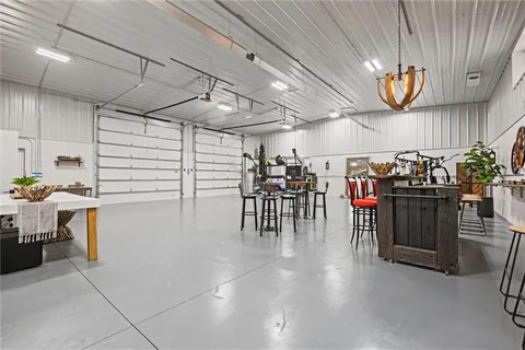 $2,199,000 | 33345 West 95th Street, De Soto, KS 66018