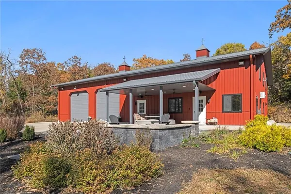 $2,400,000 | 33345 West 95th Street, De Soto, KS 66018
