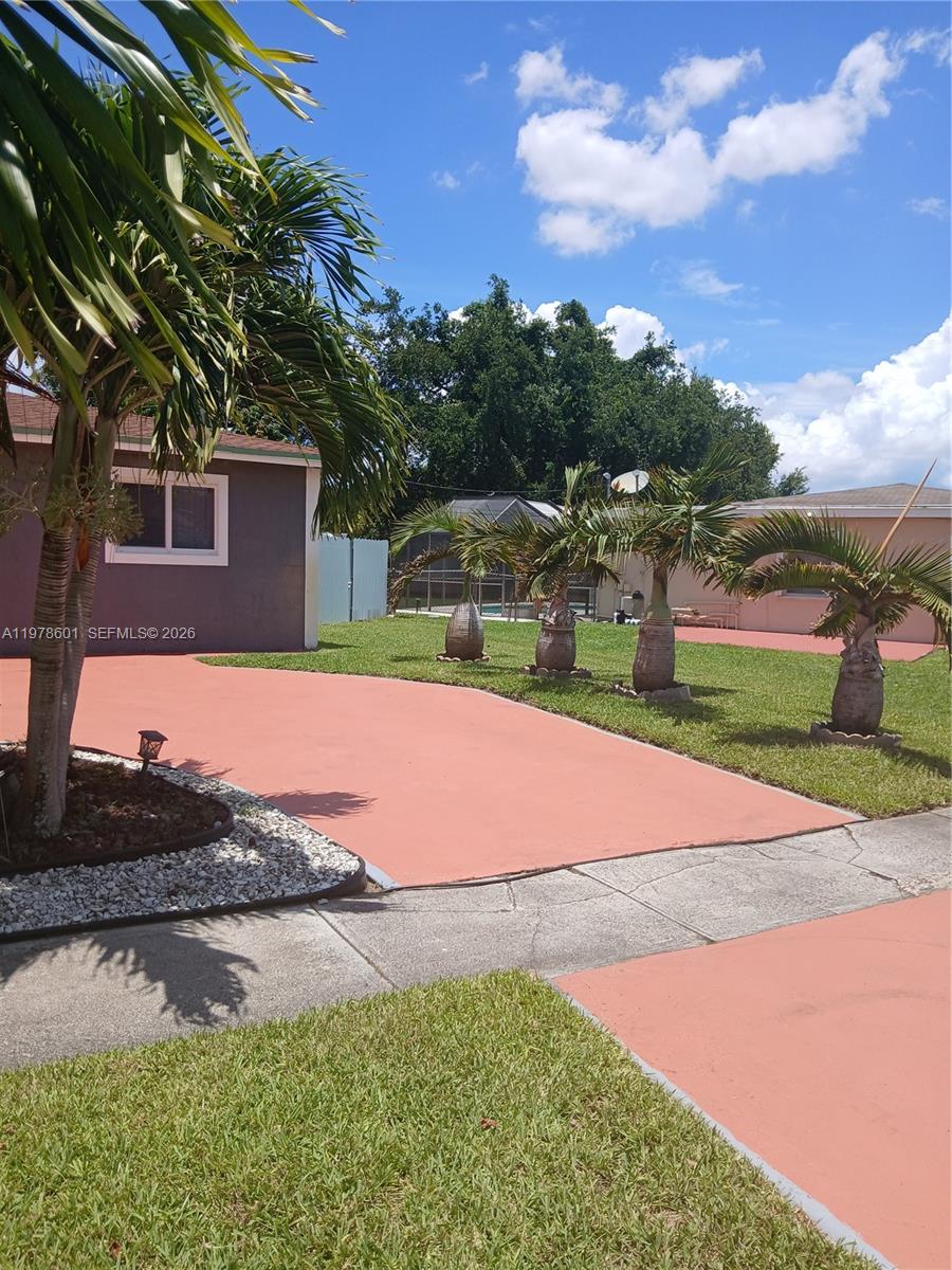 6471 Southwest 27th Street Miramar, FL 33023 - Photo 3 of 24