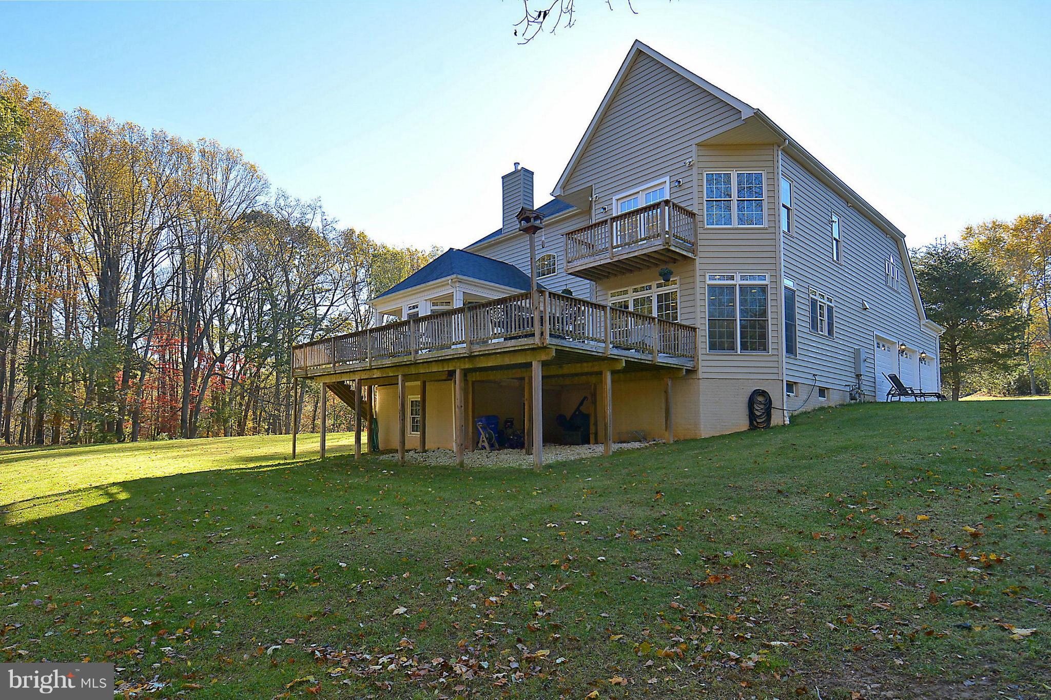 12413 Pueblo Road Gaithersburg, MD 20878 - Photo 27 of 29 Exterior (Rear)