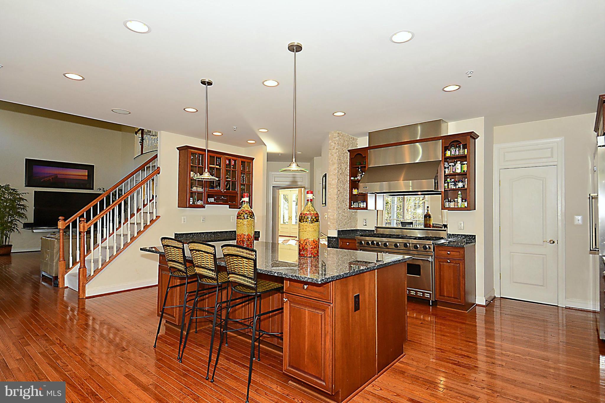 12413 Pueblo Road Gaithersburg, MD 20878 - Photo 5 of 29 Kitchen