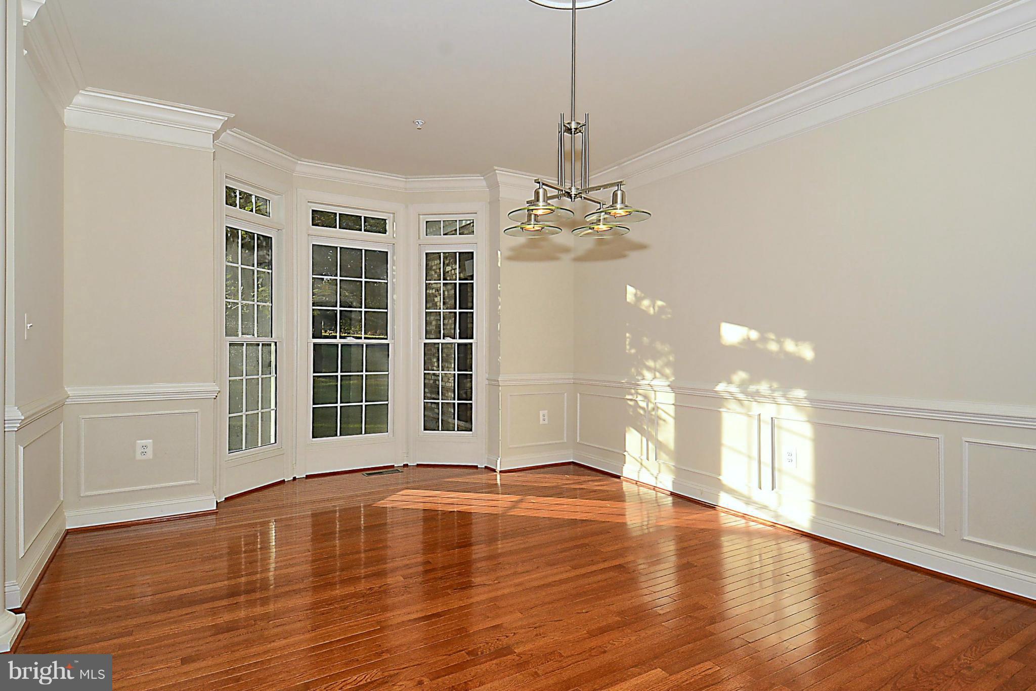 12413 Pueblo Road Gaithersburg, MD 20878 - Photo 10 of 29 Dining Room