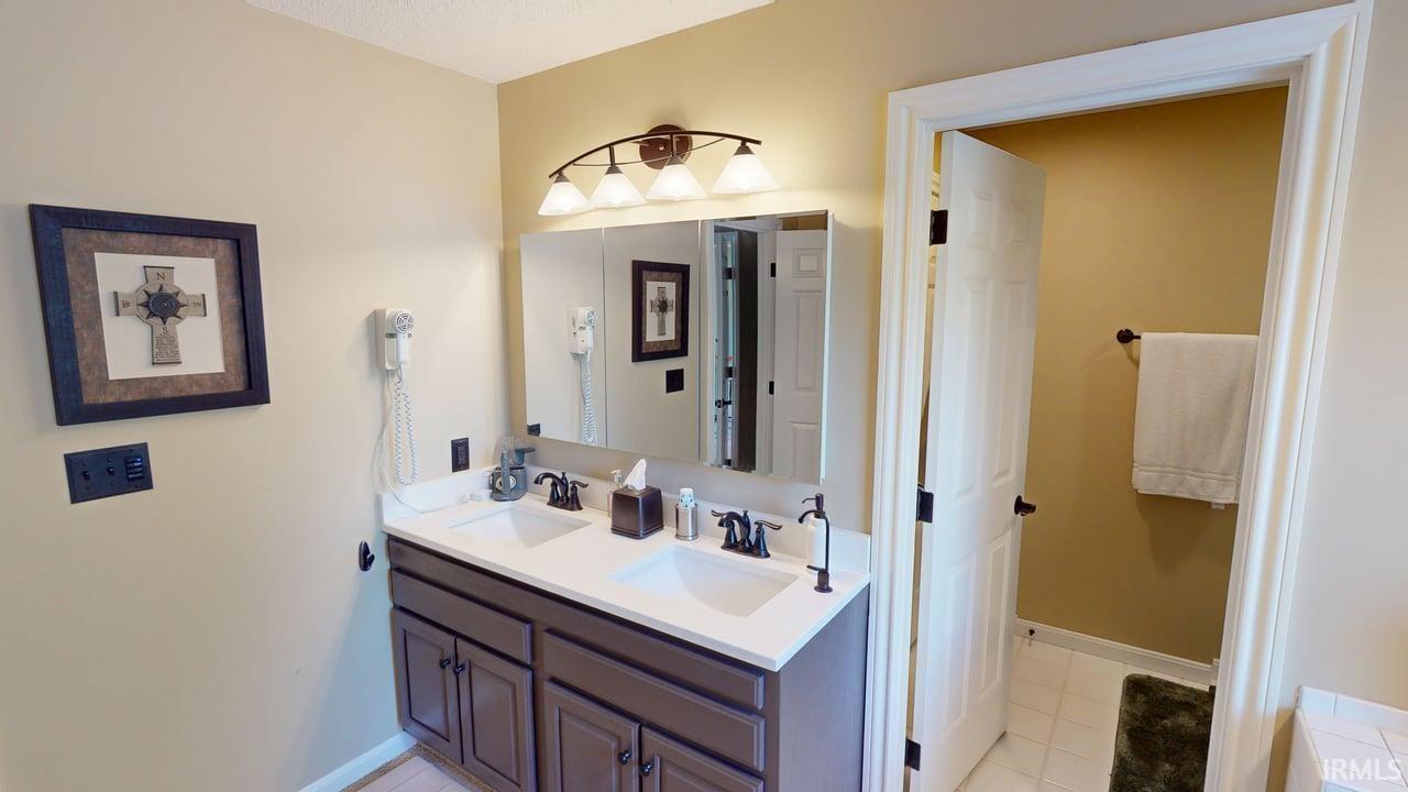 1332 Cobblestone Road Jasper, IN 47546 - Photo 17 of 36
