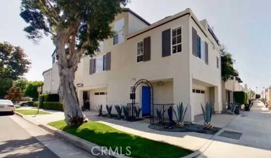 $7,995 | 445 Begonia Avenue, Unit 6, Corona del Mar, CA 92625