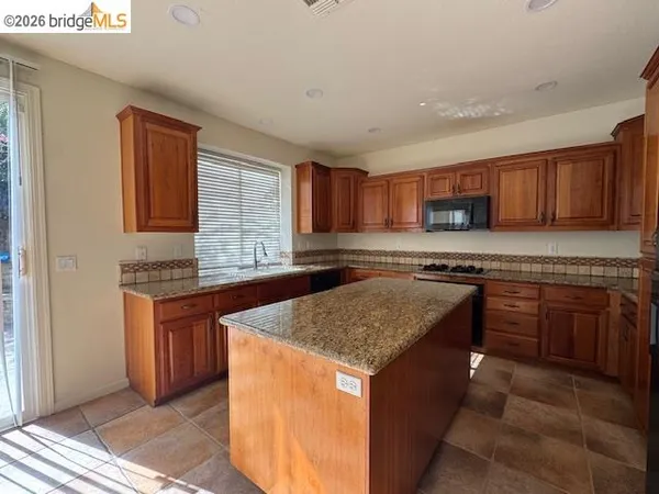 $3,500 | 4053 Galenez Way, Antioch, CA 94531