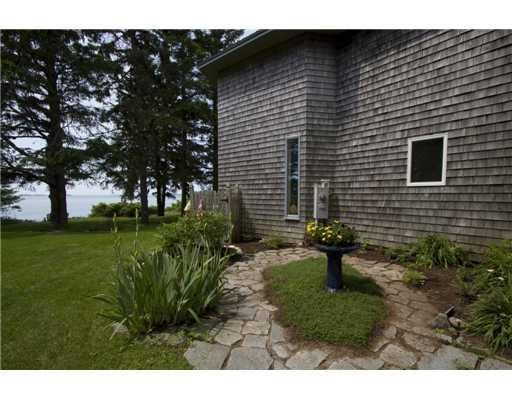 29 Candy's Cove Road Tenants Harbor, ME 04860 - Photo 17 of 19 Exterior Back.