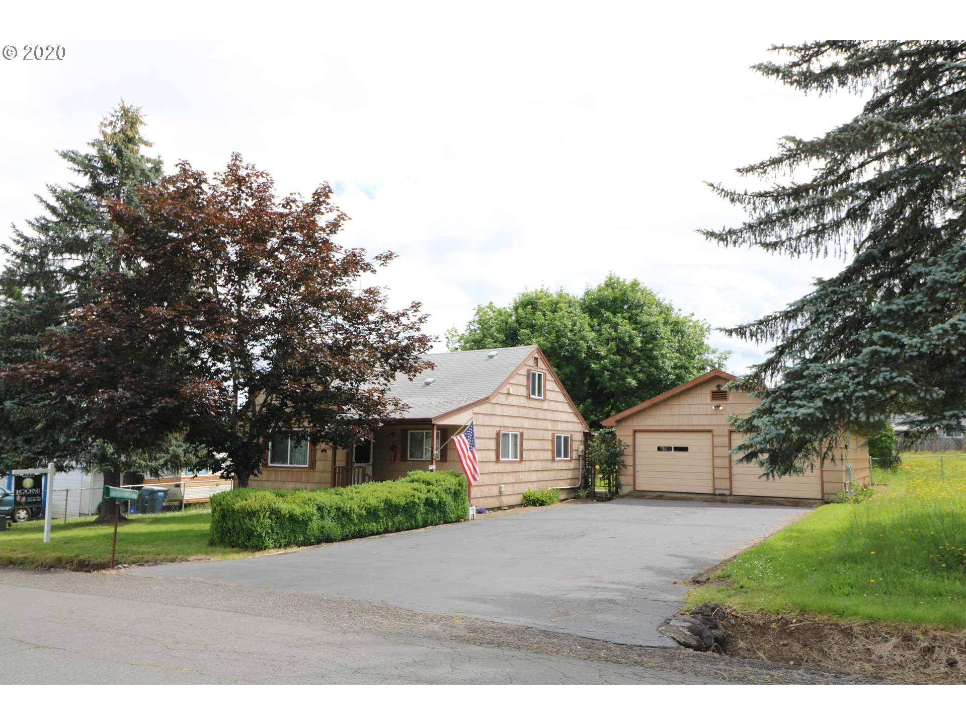 257 South 71st Street Springfield, OR 97478 - Photo 1 of 22 Gallery Image 1
