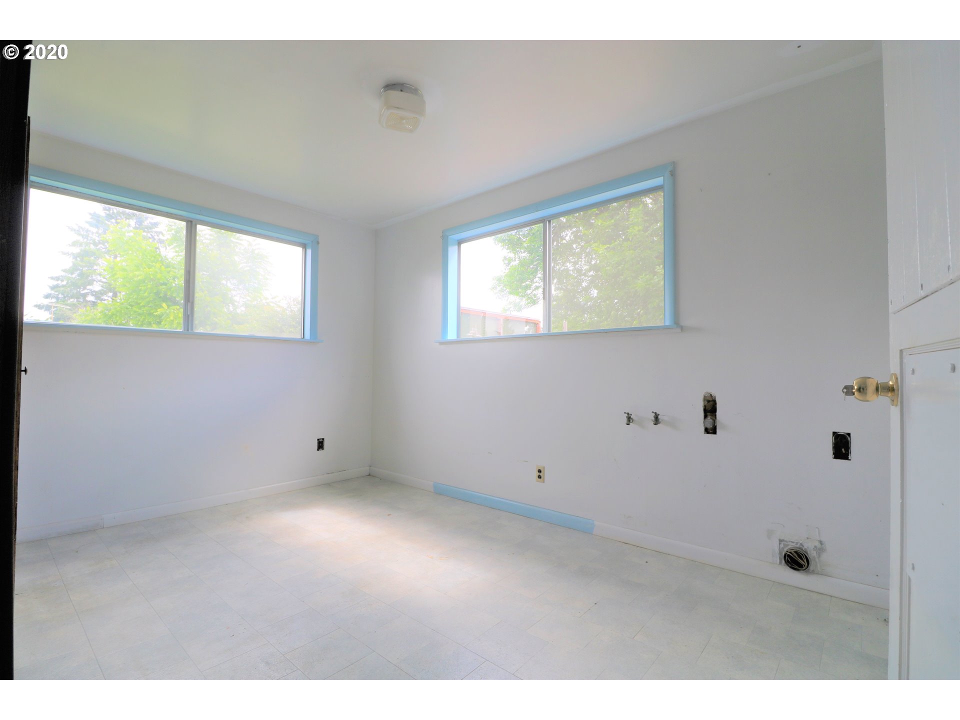 257 South 71st Street Springfield, OR 97478 - Photo 11 of 22 Gallery Image 11