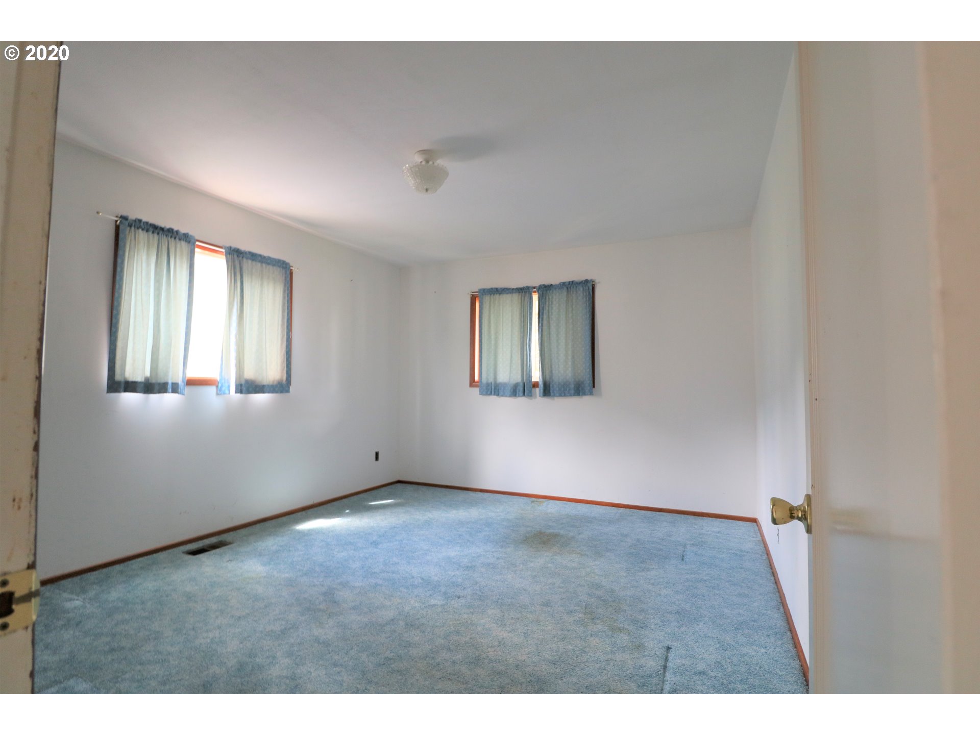 257 South 71st Street Springfield, OR 97478 - Photo 13 of 22 Gallery Image 13