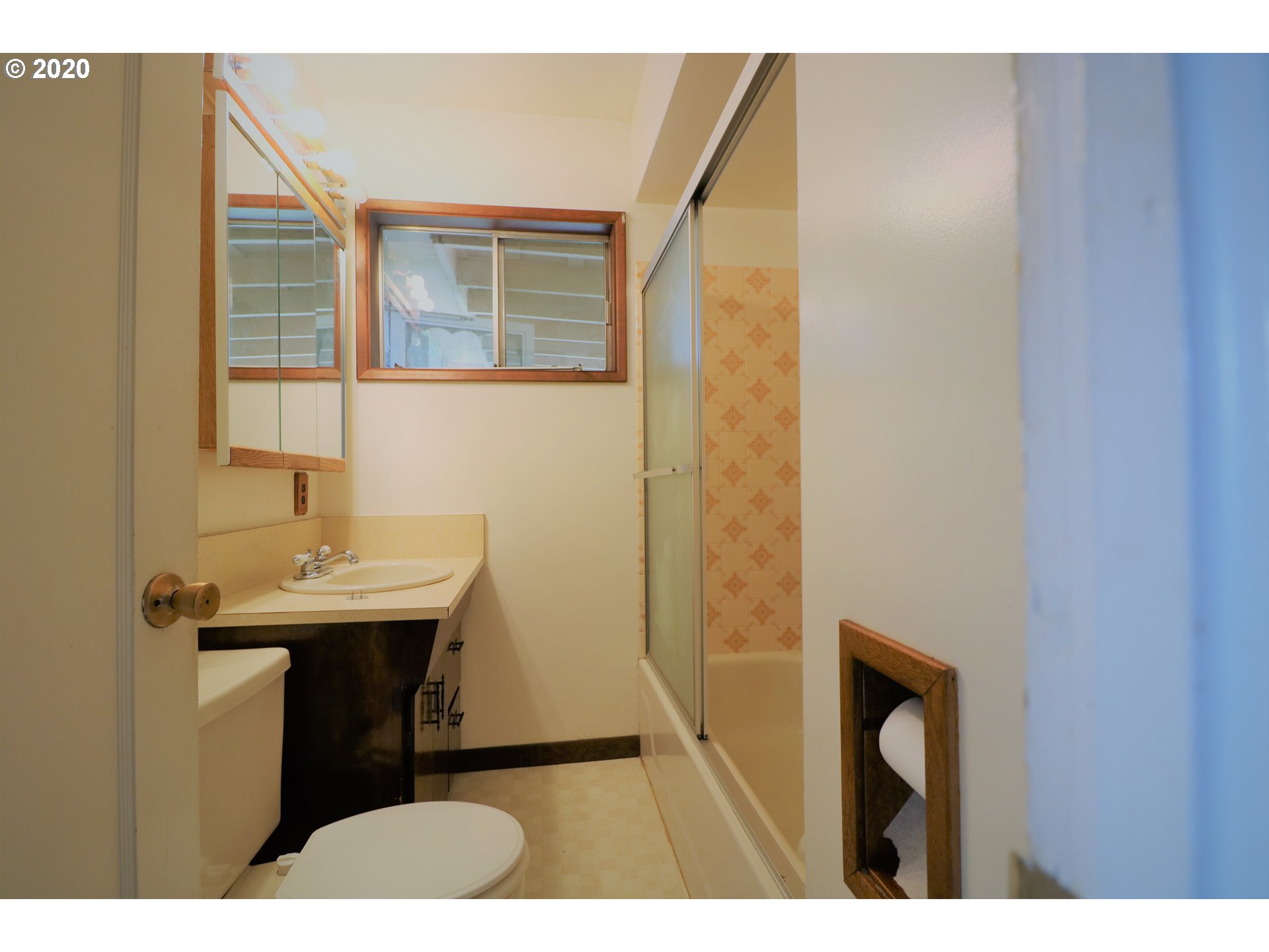 257 South 71st Street Springfield, OR 97478 - Photo 15 of 22 Gallery Image 15