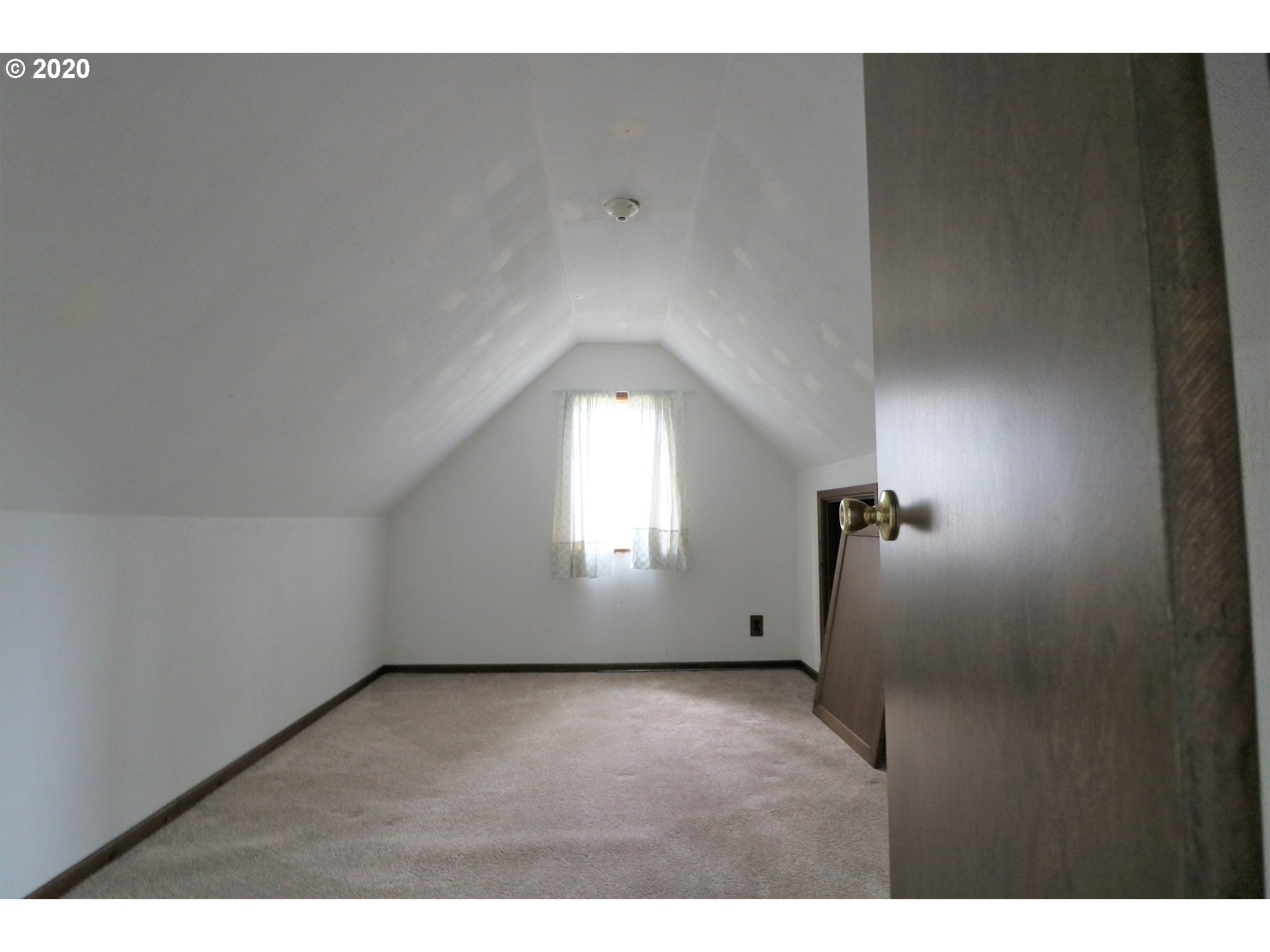 257 South 71st Street Springfield, OR 97478 - Photo 18 of 22 Gallery Image 18