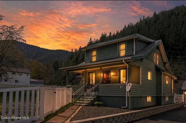 $425,000 | 332 Main Street, Wardner, ID 83837