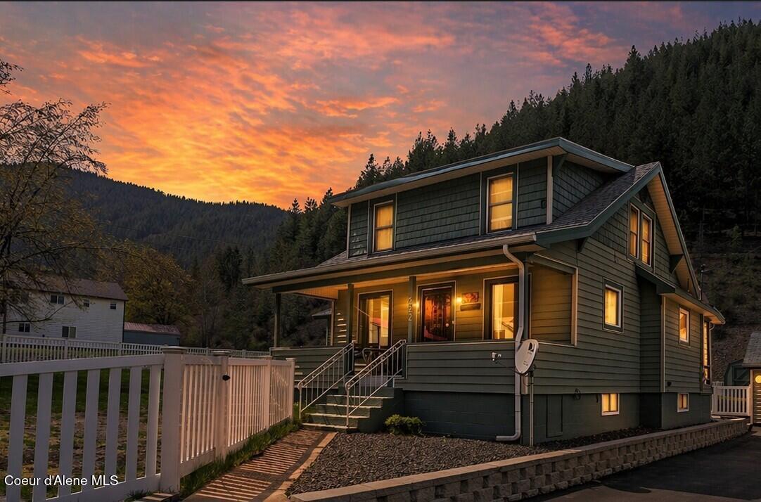 332 Main Street Wardner, ID 83837 - Photo 2 of 42 Night