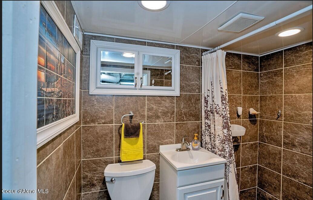 332 Main Street Wardner, ID 83837 - Photo 36 of 42 Down stairs Bathroom