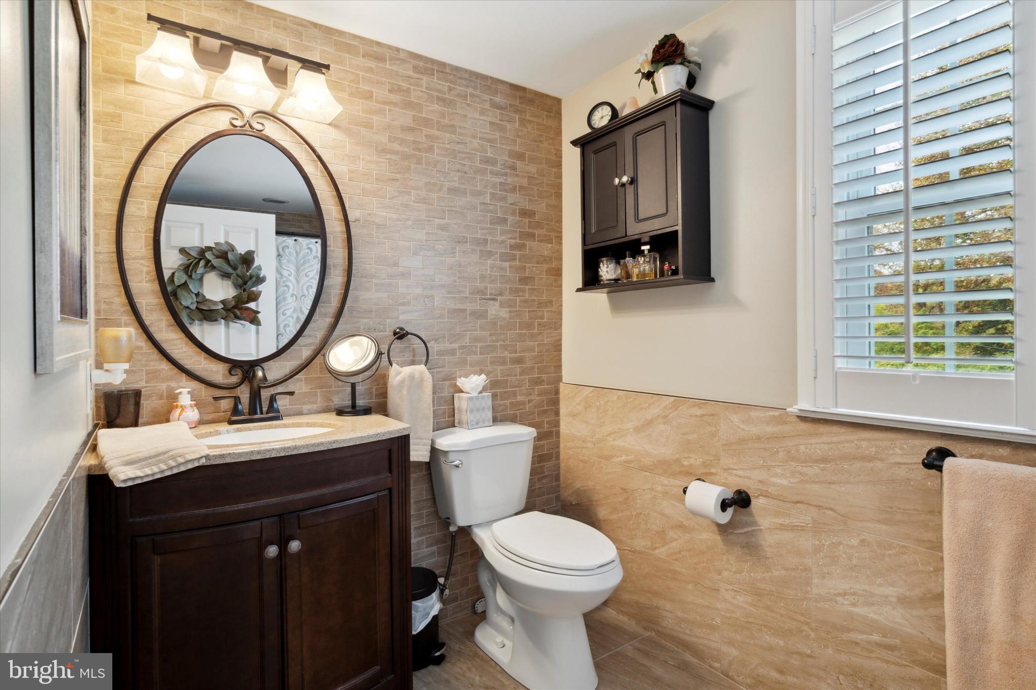 918 East Cathedral Road Philadelphia, PA 19128 - Photo 20 of 35