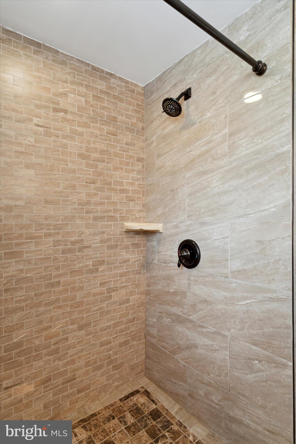 918 East Cathedral Road Philadelphia, PA 19128 - Photo 21 of 35