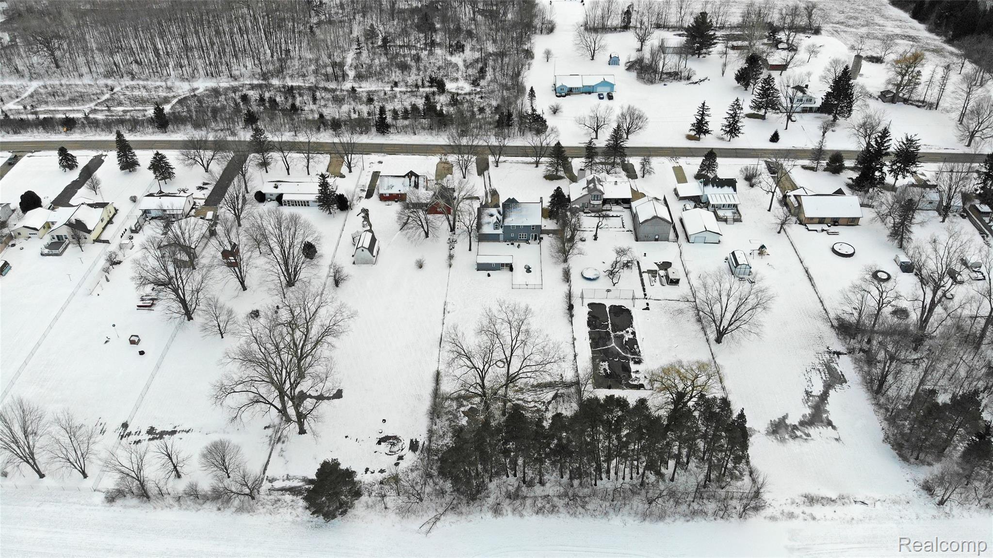 7393 East Carpenter Road Davison, MI 48423 - Photo 62 of 82 62) Aerial Back.jpg