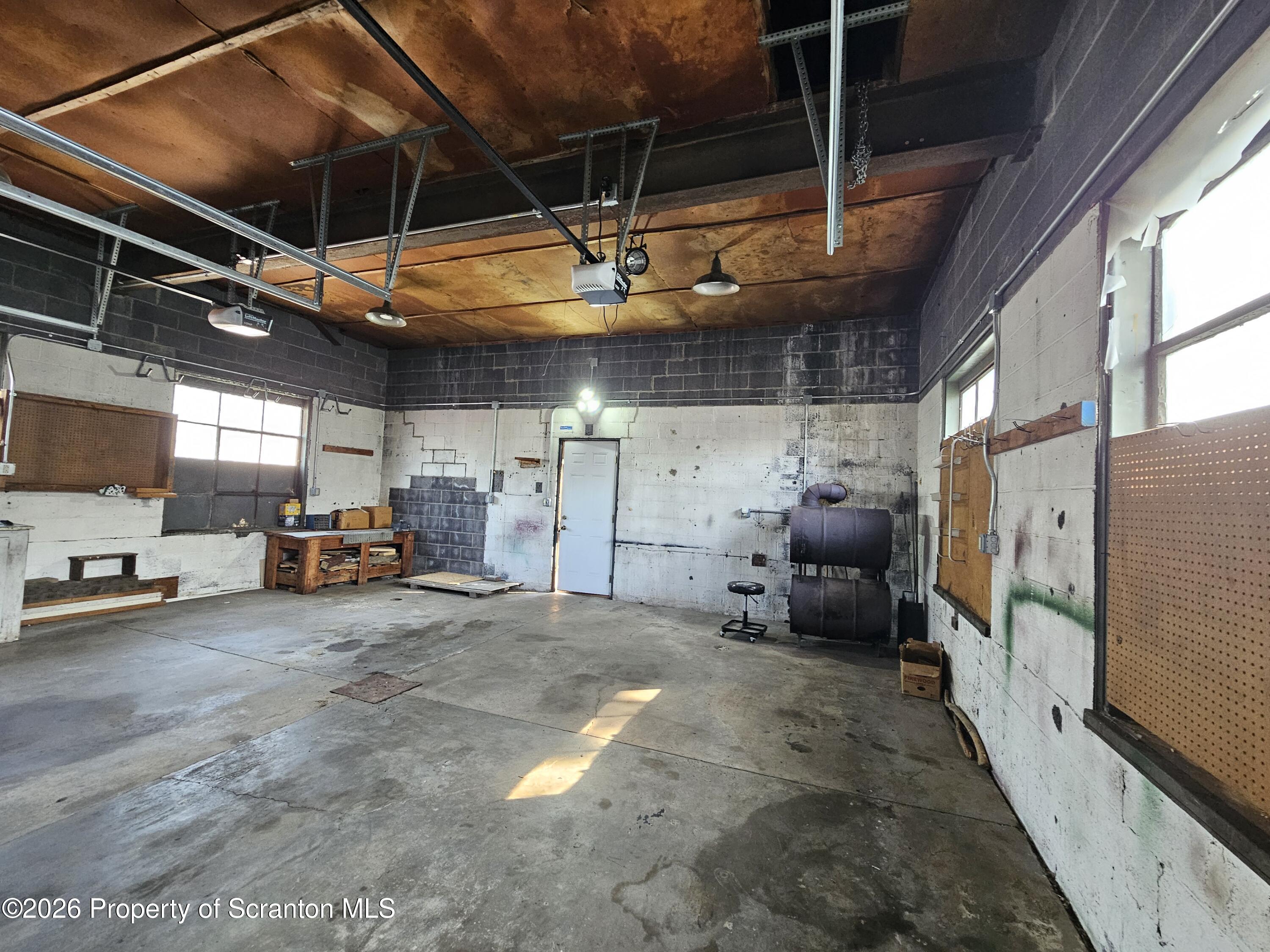 1105 Rundle Street, Unit GARAGE Scranton, PA 18504 - Photo 4 of 6 Inside 2