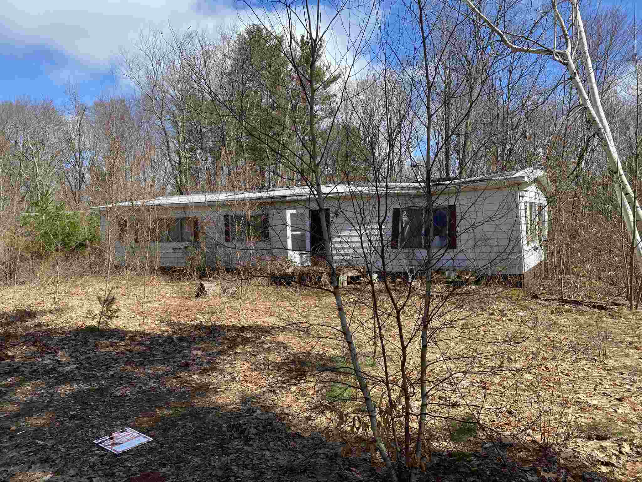 131-133 Green Road Raymond, NH 03077 - Photo 2 of 7