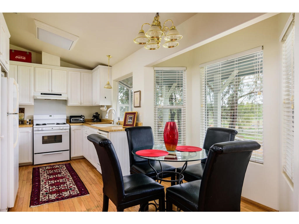 14803 Fruitvale Road Valley Center, CA 92082 - Photo 20 of 25 Open Dining Area with views.