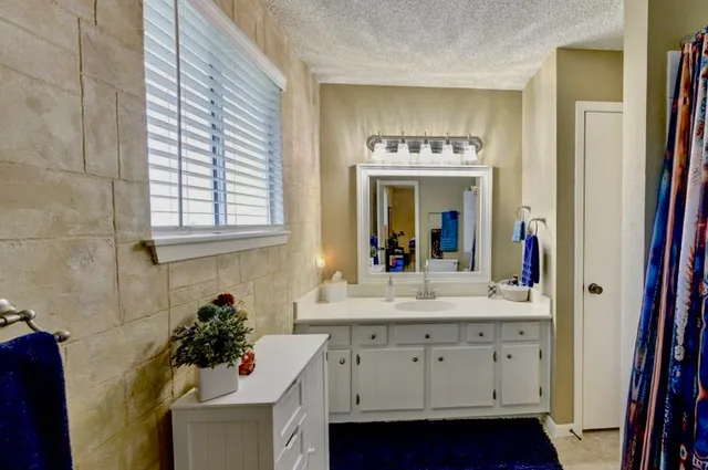 $376,900 | 11719 Cedar Form Lane, Meadows Place, TX 77477