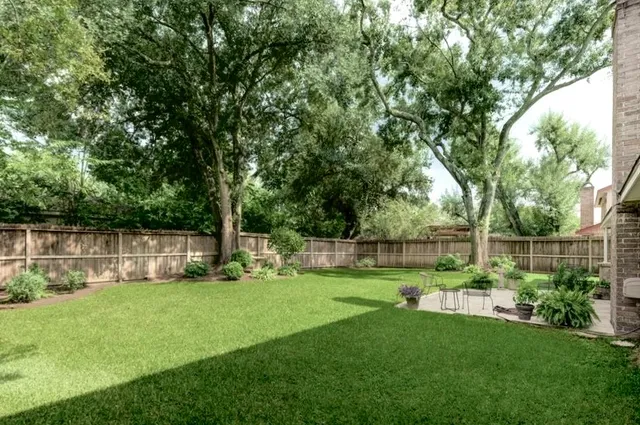 $376,900 | 11719 Cedar Form Lane, Meadows Place, TX 77477