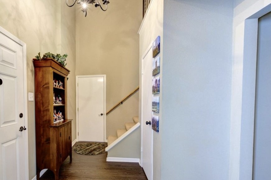 11719 Cedar Form Lane Meadows Place, TX 77477 - Photo 4 of 39 a view of entryway