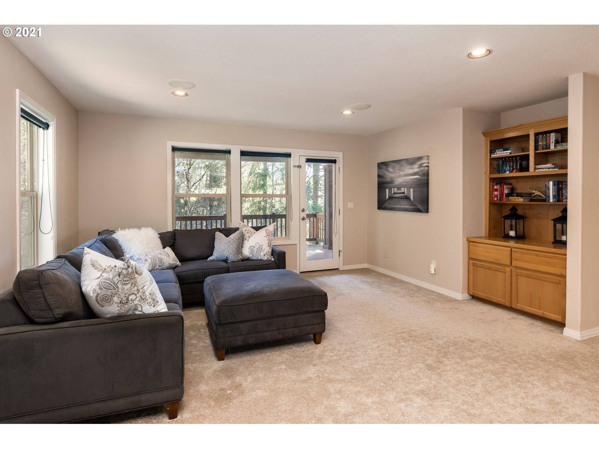 9548 Northwest Thompson Road Portland, OR 97229 - Photo 22 of 32 Gallery Image 22