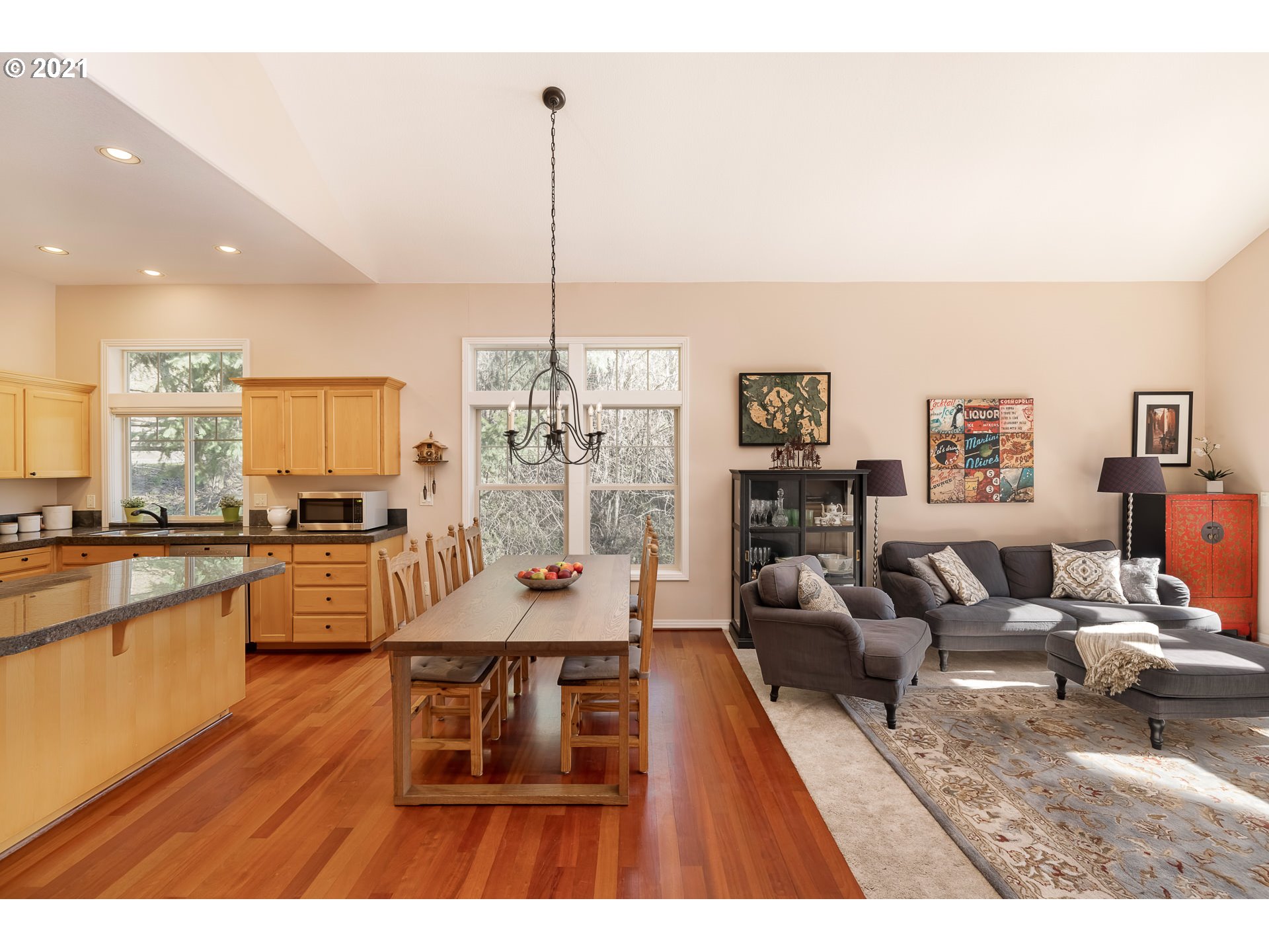 9548 Northwest Thompson Road Portland, OR 97229 - Photo 8 of 32 Gallery Image 8
