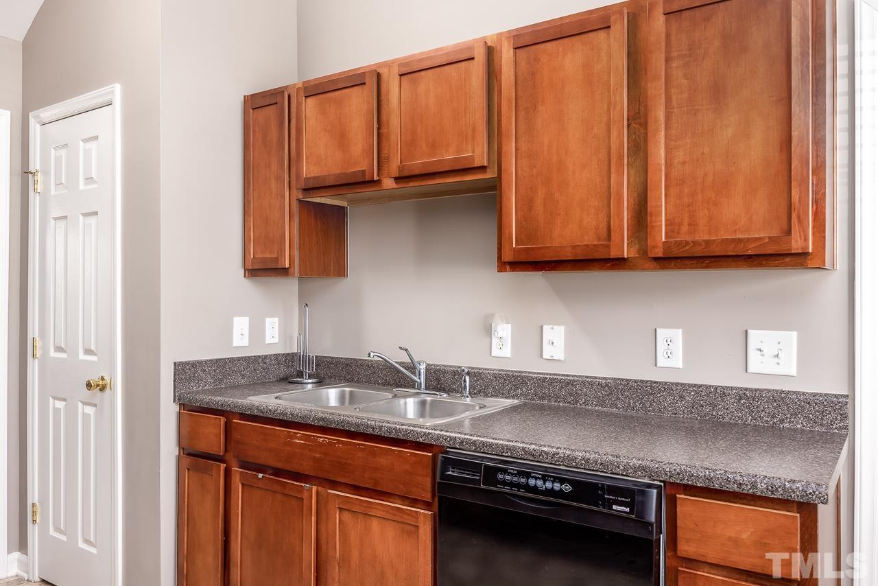 1508 Pebble Ridge Drive Raleigh, NC 27610 - Photo 7 of 30 Gallery Image 7