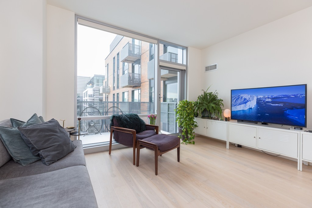32 Traveler Street, Unit 601 Boston, MA 02118 - Photo 2 of 25