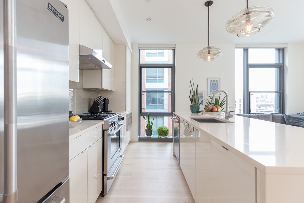 32 Traveler Street, Unit 601 Boston, MA 02118 - Photo 6 of 25
